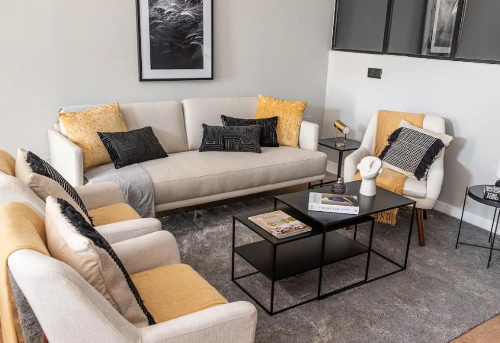 Totec Ventures Apartment มาดริด ภายนอก รูปภาพ