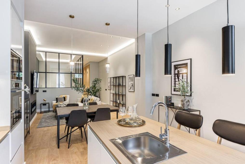 Totec Ventures Apartment มาดริด ภายนอก รูปภาพ